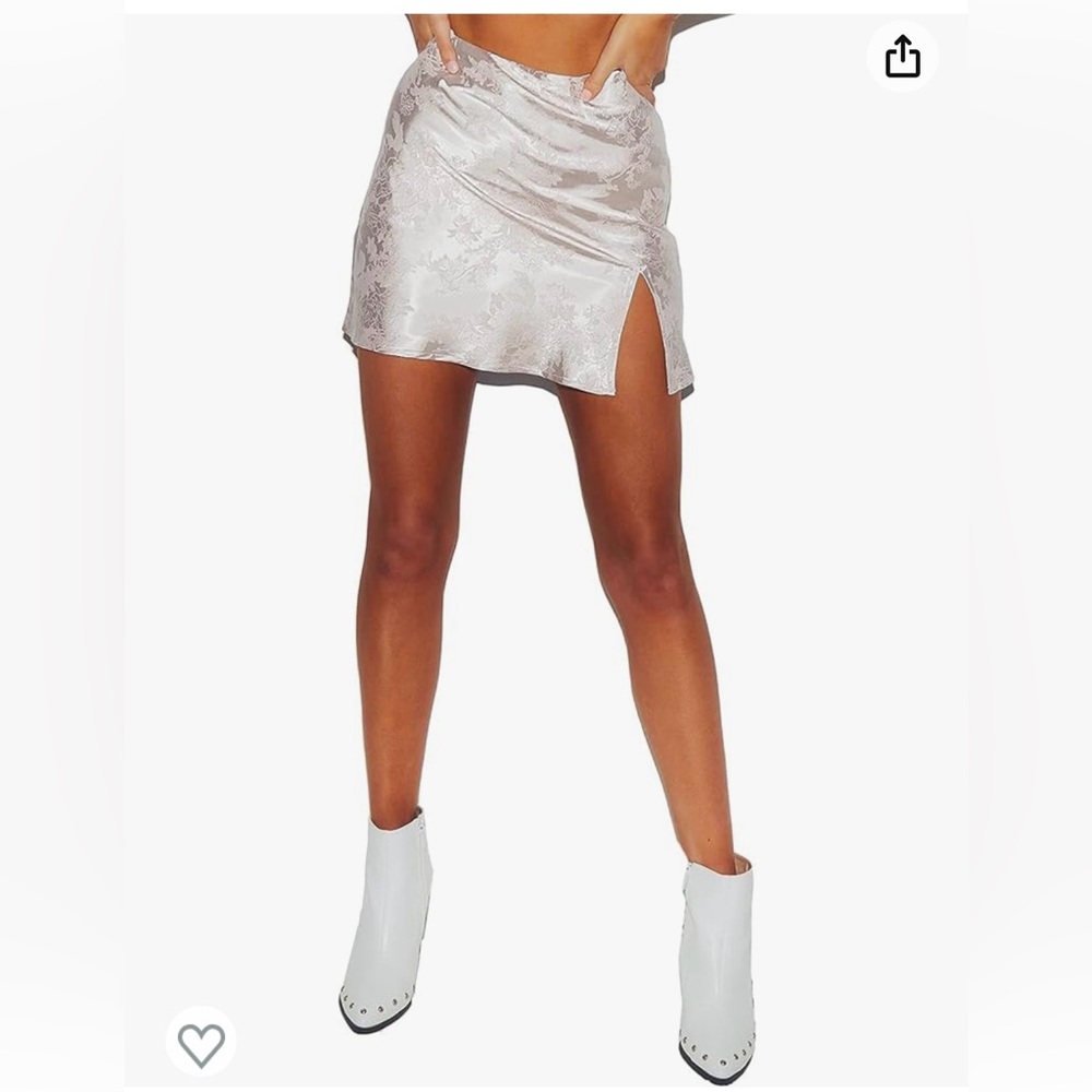 White satin jacquard mini skirt side slit